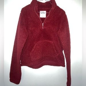 Burgundy Sherpa pullover from Hollister, brand new and in great shape
